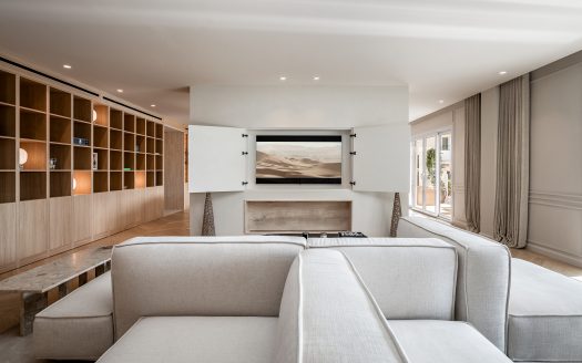 Luxury Penthouse In Golden Mile