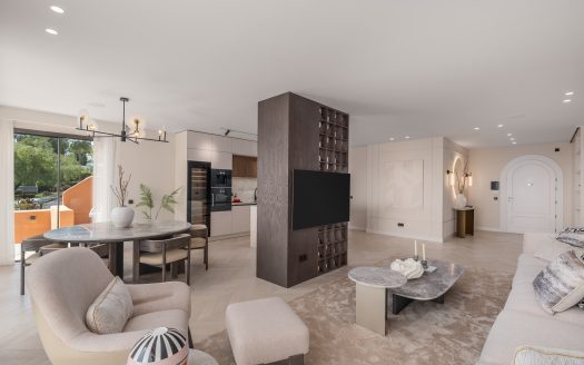 Sea View Apartment in La Cerquilla Nueva Andalucía