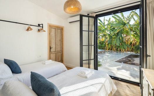 8 Bedroom Villa for Sale Guadalmina Alta