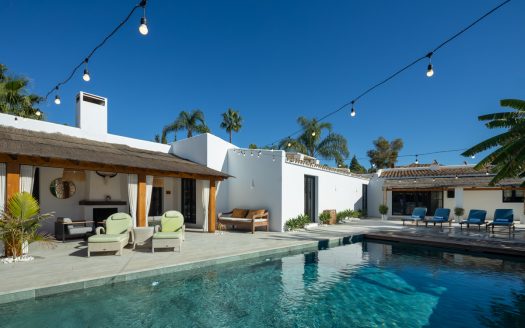 8 Bedroom Villa for Sale Guadalmina Alta