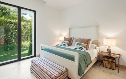 Contemporary Villa in Casares with Open Golf Views