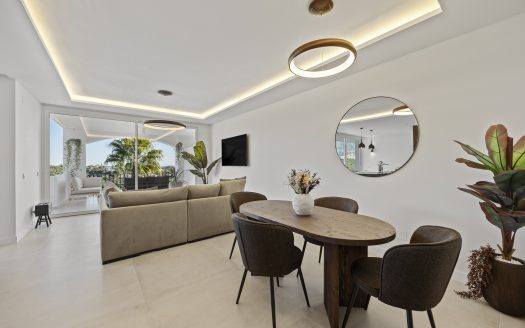 Renovated 3-Bedroom Apartment in La Quinta, Benahavís