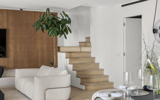 4-Bedroom Duplex for Sale in Los Naranjos Golf