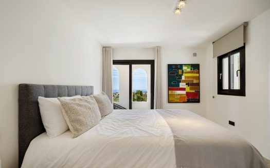 Modern Villa in Las Lomas with Sea Views