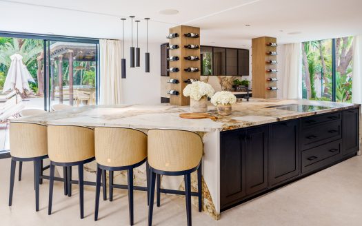 Luxury Villa in Las Brisas with Spa and Cinema